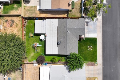 44202 4th St E, Lancaster, CA 93535 - photo 4