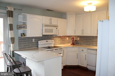 1450 Vineyard Ct, Crofton, MD 21114 - photo 2