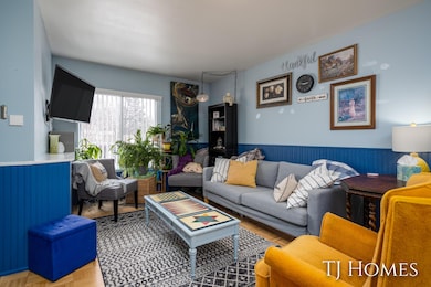 4252 Langley CT-9