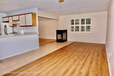 10 Commons Dr, Neptune, NJ 07753 - photo 6