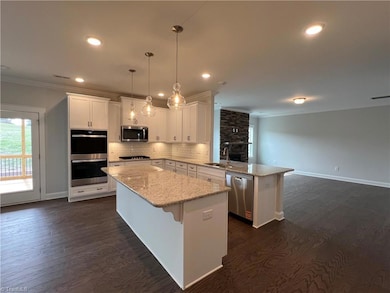 8007 Back Nine Dr unit 57, Stokesdale, NC 27357 - photo 5