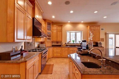 5343 Summit Dr, Fairfax, VA 22030 - photo 5