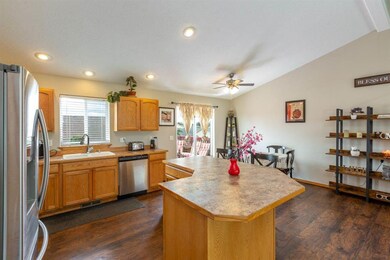 426 Beverly Ave, Medical Lake, WA 99022 - photo 4