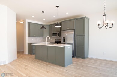 1360_GOLDENWOOD_DR-2