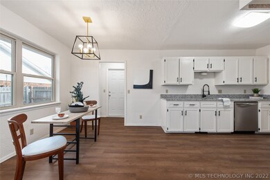 3004 S Oak Ave, Broken Arrow, OK 74012 - photo 5