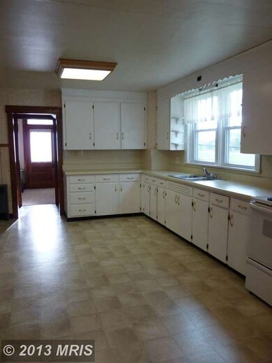 19235 Air View Rd, Hagerstown, MD 21742 - photo 3