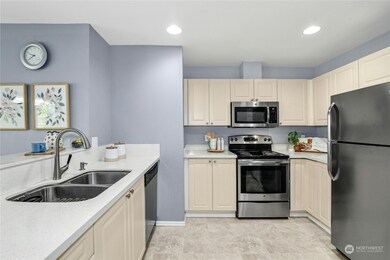 18505 SE Newport Way unit C214, Issaquah, WA 98027 - photo 7