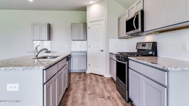 222 Hadley 5