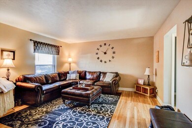 04-Living Room
