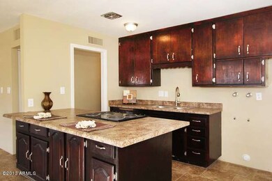 3545 W Citrus Phoenix AZ 85019-small-014