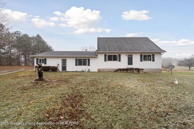 03-8562-W-Howe-Rd-Eagle-MI-48822-WindowS