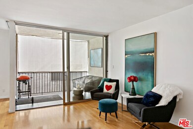 1539 N Laurel Ave unit 301, Los Angeles, CA 90046 - photo 4