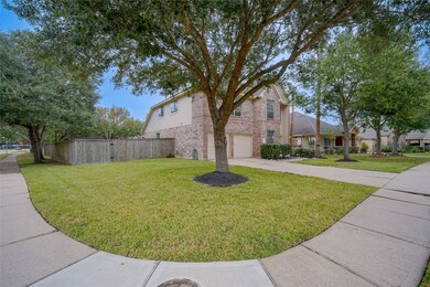 22030 Emerald Run Ln, Richmond, TX 77469 - photo 2