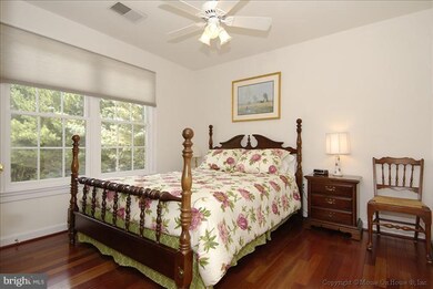 1290 Difficult Run Ct, Vienna, VA 22182 - photo 4