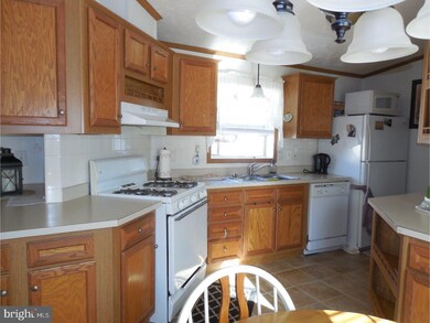 58 Cedarwood Ln, Phoenixville, PA 19460 - photo 5