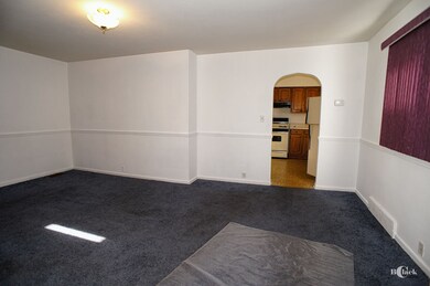 11 S Gretta Ave, Waukegan, IL 60085 - photo 6