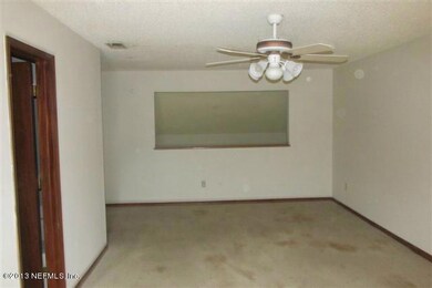 4285 Melissa Ct W, Jacksonville, FL 32210 - photo 5