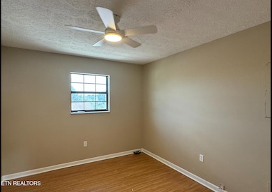 183 Westmoreland St unit 3, Harrogate, TN 37752 - photo 4