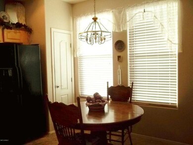 KITCHEN TABLE PANTRY WINDOWS