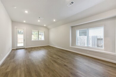 13050 Brookwood Bend Ln, Conroe, TX 77302 - photo 6