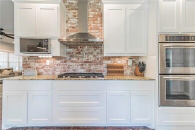 11066 Pumpkin Hill Dr, Bentonville, AR 72712 - photo 4