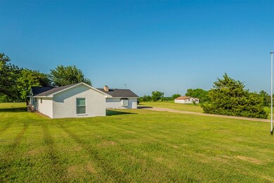 730 Mach Rd, Ennis, TX 75119 - photo 3