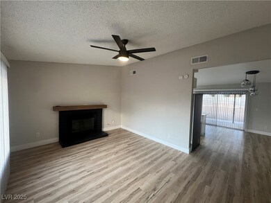 5564 Chestnut St, Las Vegas, NV 89119 - photo 4
