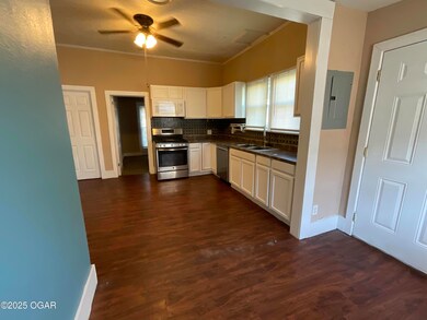 2115 byers 3