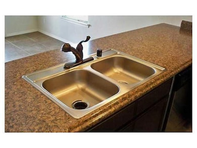 813 Crathorne St, Horizon City, TX 79928 - photo 4