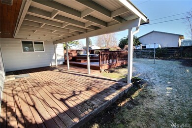 1415 Loraine St, Enumclaw, WA 98022 - photo 2