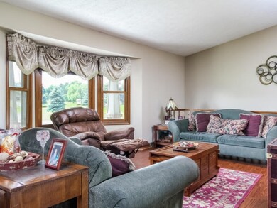 007-Living_Room-1860312-small4x3