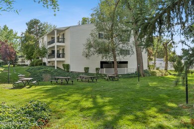 4040 S 685 E unit F, Salt Lake City, UT 84107 - photo 3