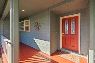 6511SarahCir.-11