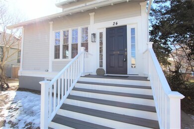 24 Canonicus Ave, Newport, RI 02840 - photo 2