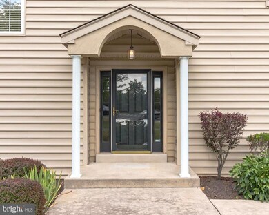 14 Arbor Cir, Colmar, PA 18915 - photo 2