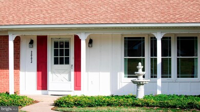 2003 Maplewood Dr, Hagerstown, MD 21740 - photo 4