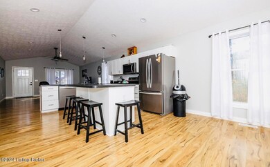 460 Cs-2015, Lebanon Junction, KY 40150 - photo 5