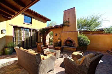 003_Courtyard