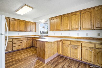 654 Harmony Ln, Enumclaw, WA 98022 - photo 6