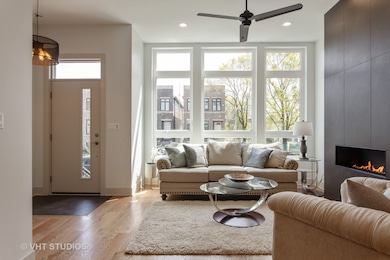 4618 S Champlain Ave, Chicago, IL 60653 - photo 7