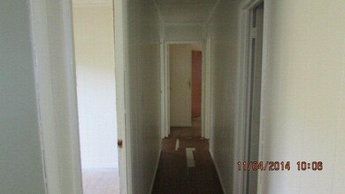 Hallway to Bedrooms