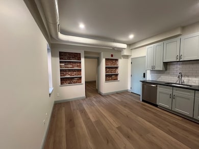 160 Seabury St unit 6, Fall River, MA 02720 - photo 4