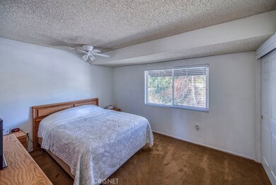19630 Saticoy St unit 6, Reseda, CA 91335 - photo 5
