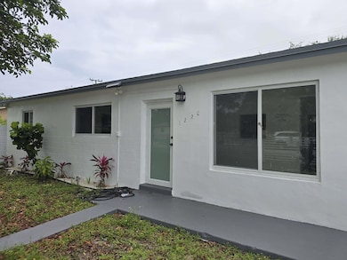 1220 NE 206th St, Miami, FL 33179 - photo 5