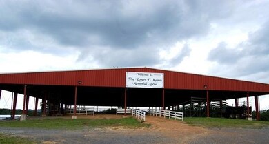 381 R - Steel Arena