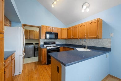 777 Challenging Trail, South Lyon, MI 48178 - photo 6