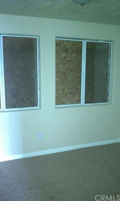 15351 Hesperia Rd, Victorville, CA 92395 - photo 6