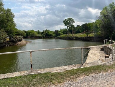 823 Arkansas River Dr, Granbury, TX 76048 - photo 7