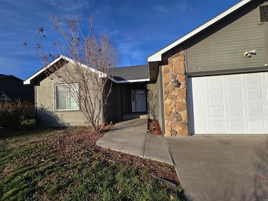 5151 Regency Dr, Klamath Falls, OR 97603 - photo 7