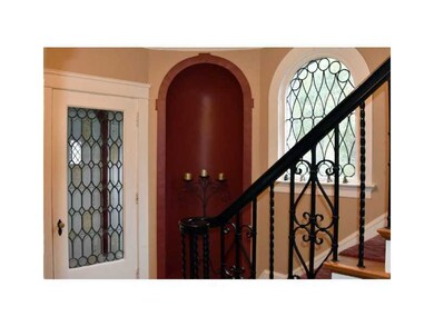 271 Freeman Pkwy, Providence, RI 02906 - photo 3